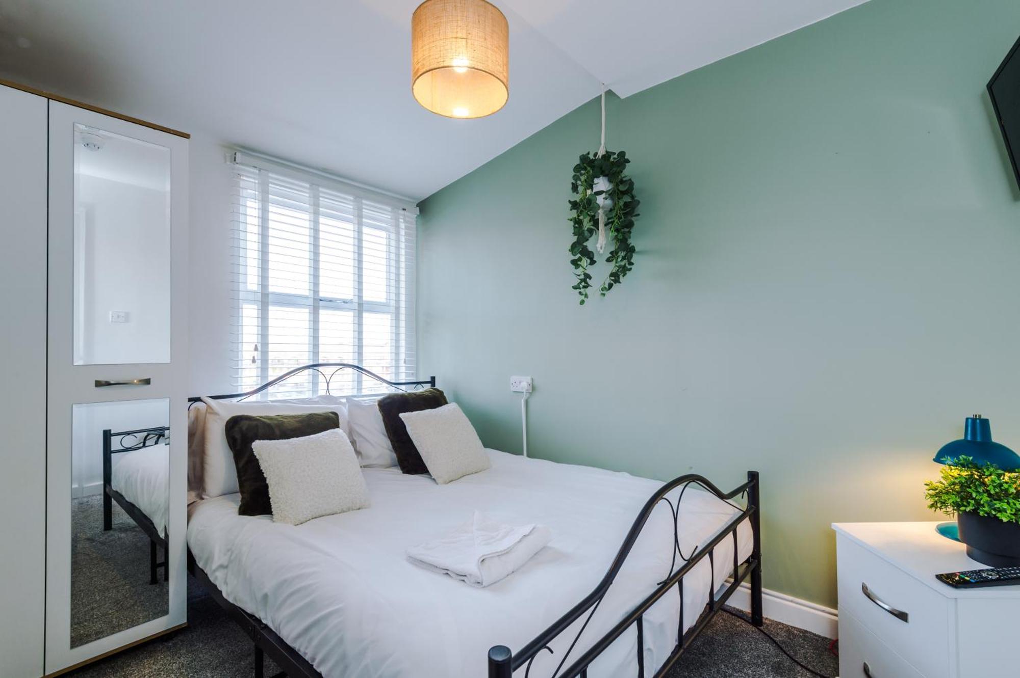 Large 7 Bedroom Town House In Chester City Centre Kültér fotó